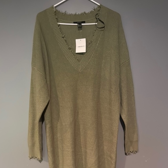 Forever 21 Green Cowl Neck Sweater with‎ Distressed Details - Picture 8 of 9